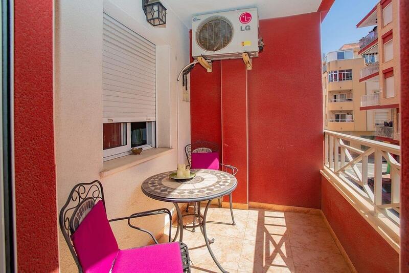 Apartamento en venta en Torrevieja, Alicante