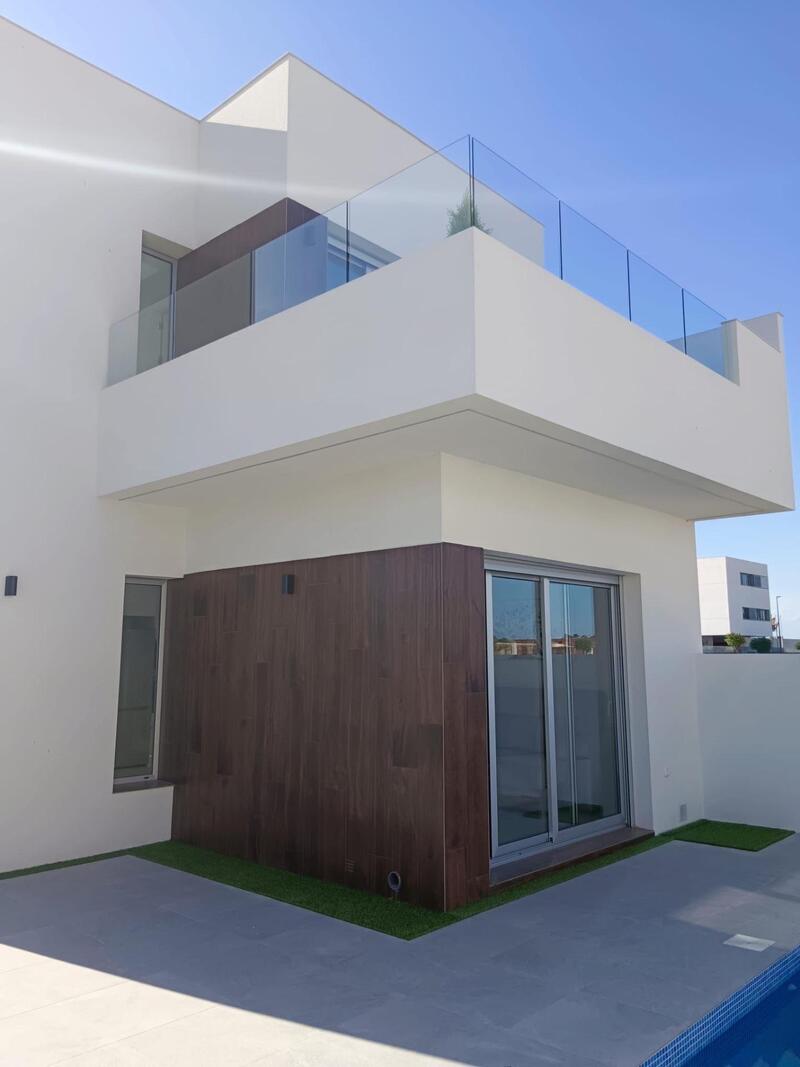 3 Cuarto Villa en venta