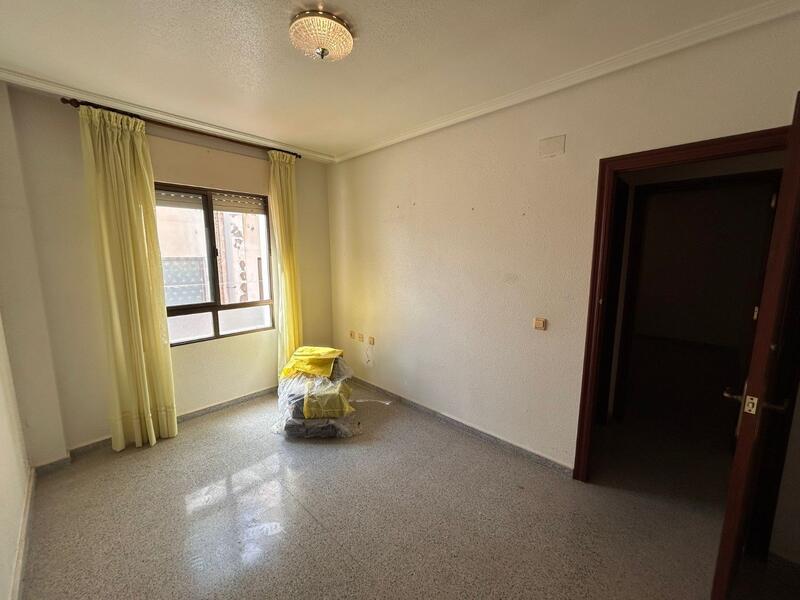 4 slaapkamer Appartement Te koop