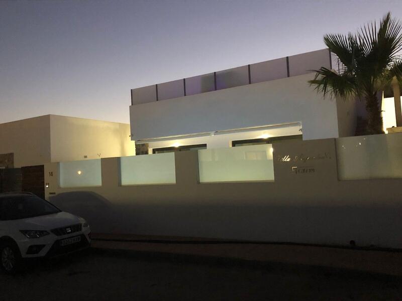 3 Cuarto Villa en venta