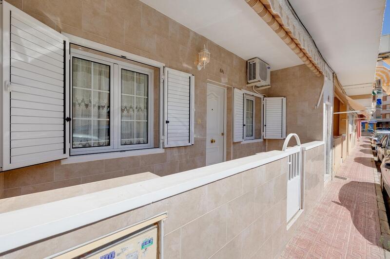 2 Cuarto Villa en venta