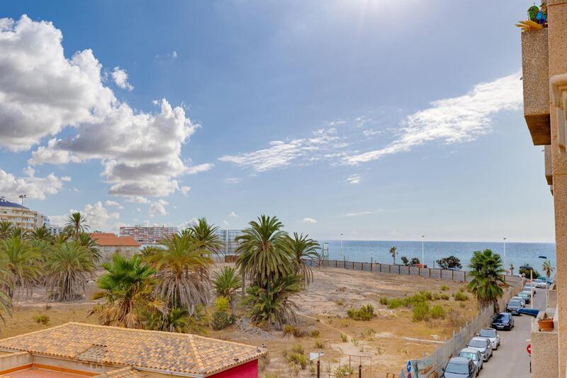 Apartment for sale in Torrevieja, Alicante