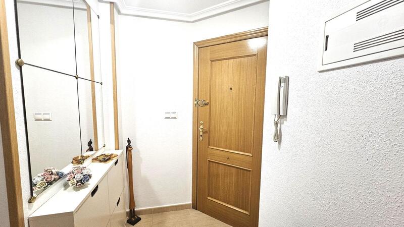 2 slaapkamer Appartement Te koop