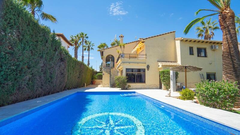 4 bedroom Villa for sale