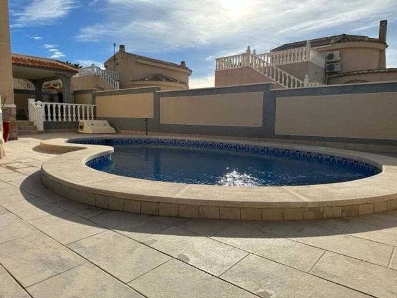 3 Cuarto Villa en venta