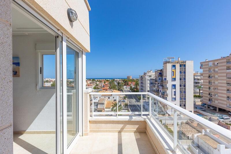 Apartamento en venta en Torrevieja, Alicante