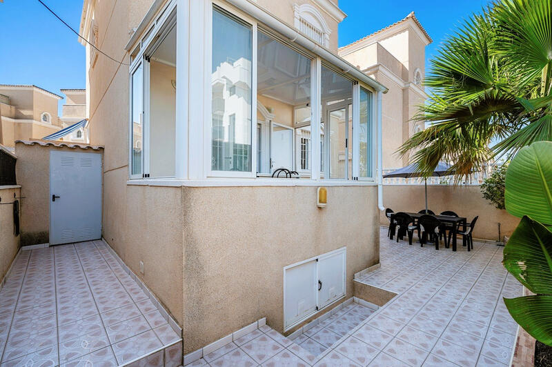 3 Cuarto Villa en venta