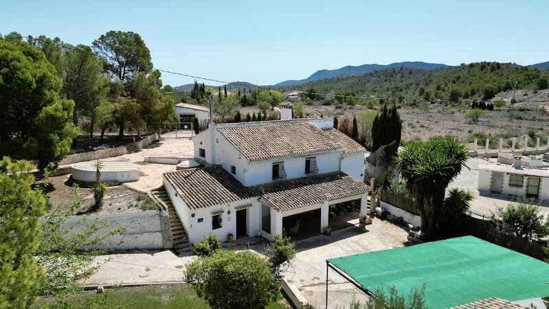 Villa Te koop in Hondon de las Nieves, Alicante