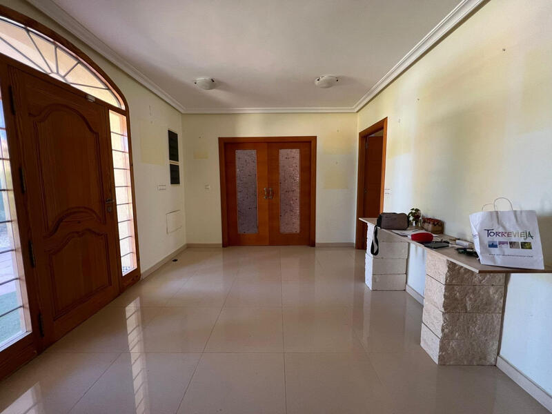 6 Cuarto Villa en venta