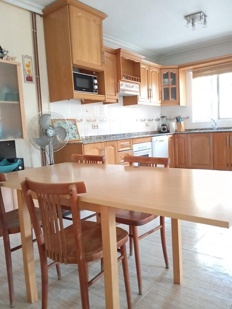 2 Cuarto Villa en venta