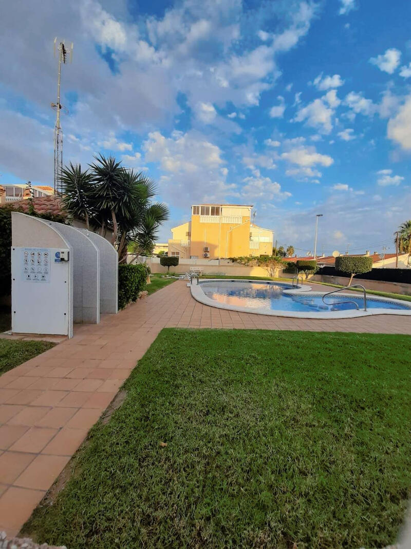 2 Cuarto Villa en venta