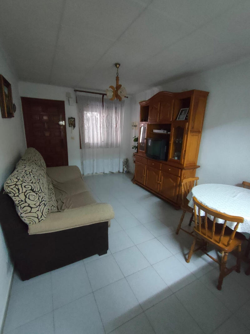 2 Cuarto Villa en venta