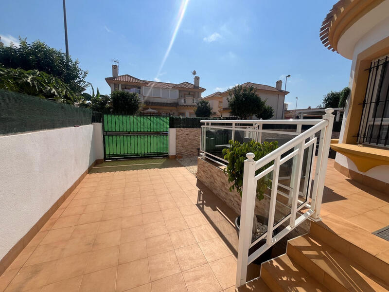 2 Cuarto Villa en venta