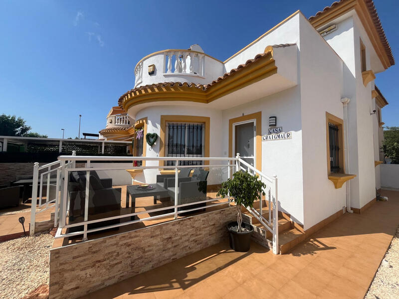 2 Cuarto Villa en venta