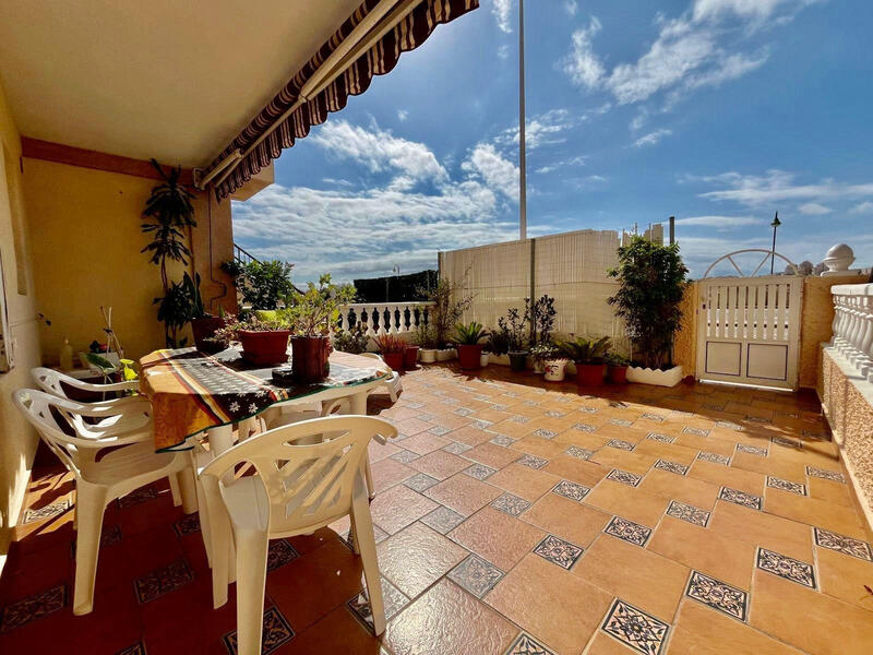 2 Cuarto Villa en venta