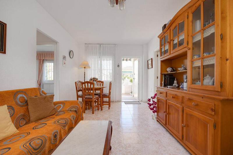 2 Cuarto Villa en venta