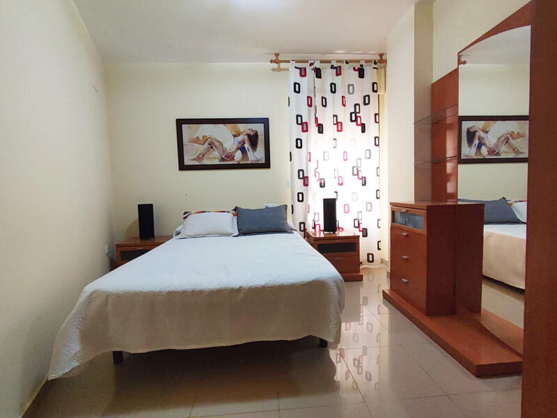 4 bedroom Apartment for sale