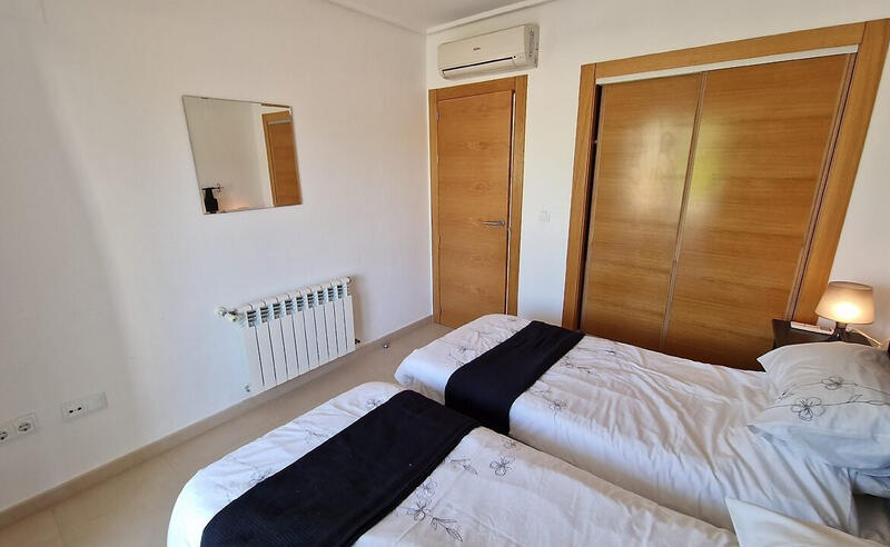 2 slaapkamer Appartement Te koop