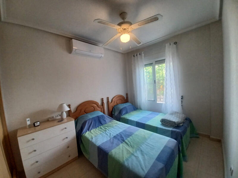 2 Cuarto Villa en venta