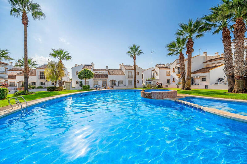 Villa à vendre dans Orihuela Costa, Alicante