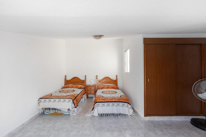 2 Cuarto Villa en venta