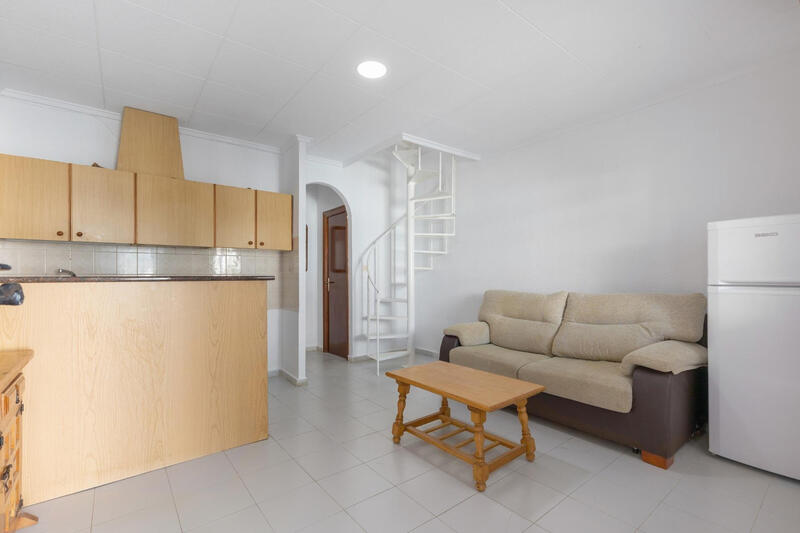 2 Cuarto Villa en venta