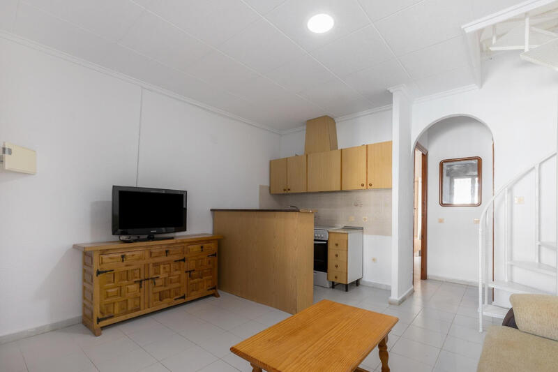 2 Cuarto Villa en venta