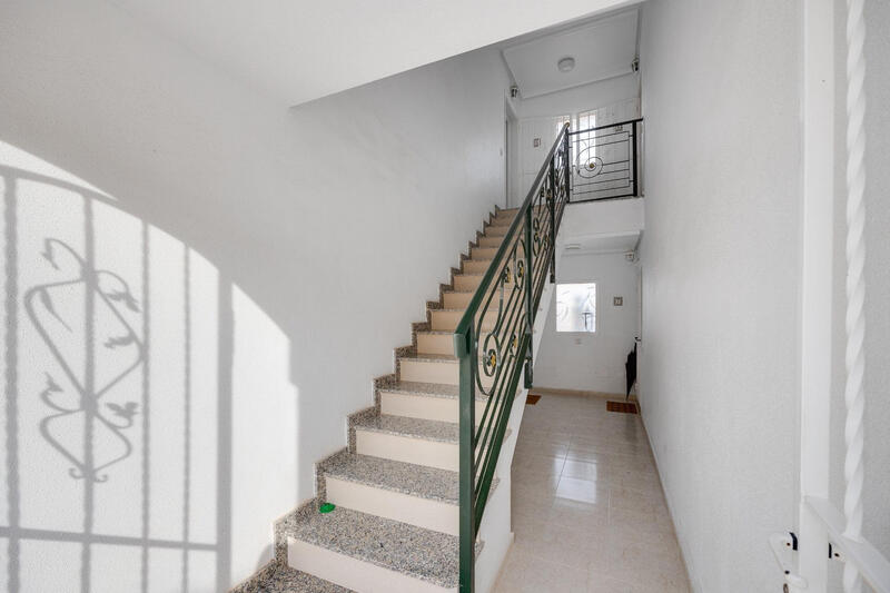 2 Cuarto Villa en venta