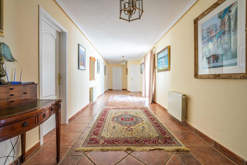 4 slaapkamer Villa Te koop