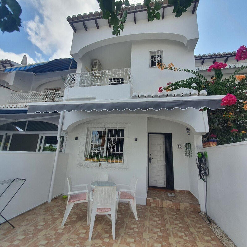 Maison de Ville à vendre dans Los Balcones, Alicante