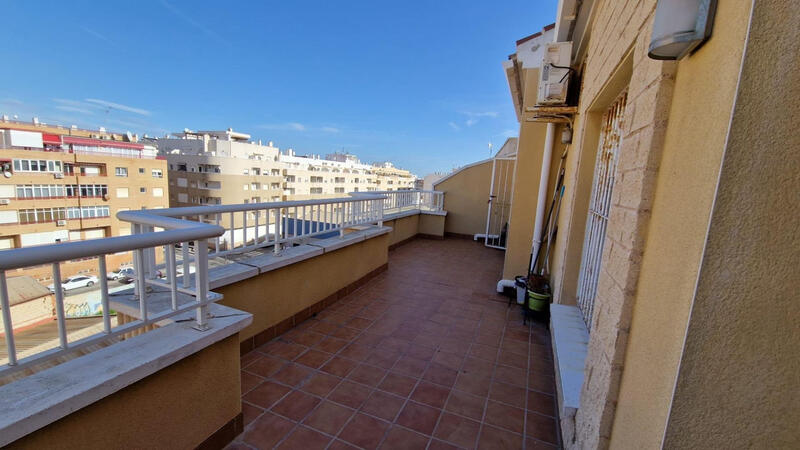 Apartamento en venta en Torrevieja, Alicante