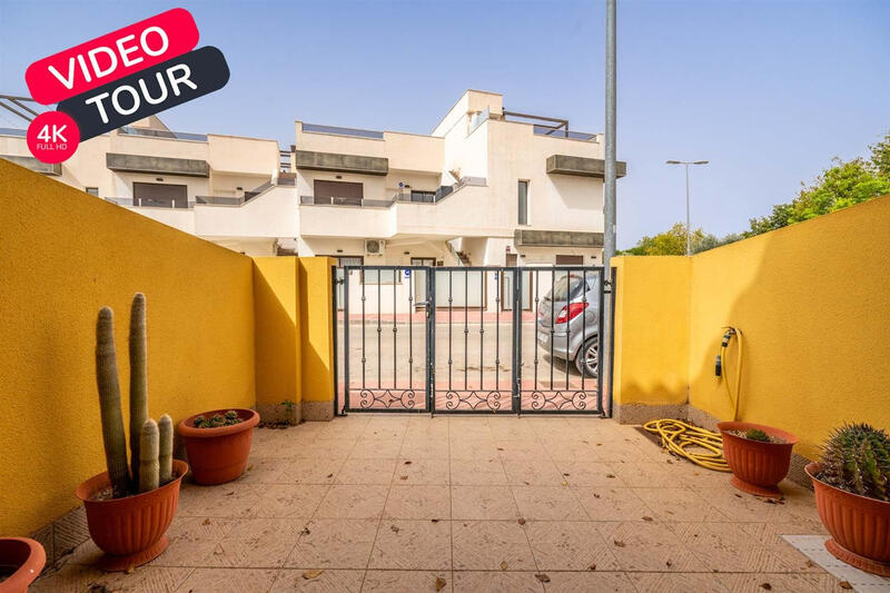 Townhouse for sale in Torrevieja, Alicante