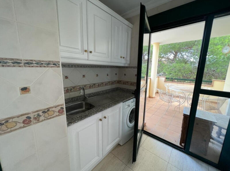 2 Cuarto Villa en venta