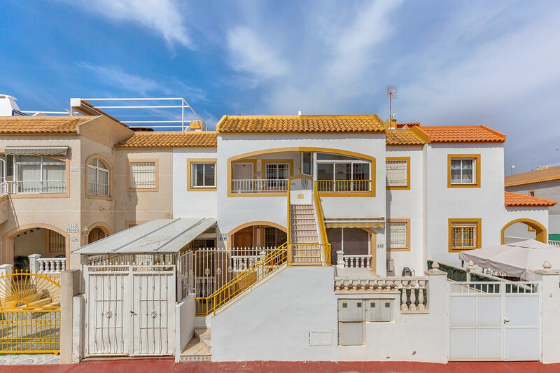 2 Cuarto Villa en venta