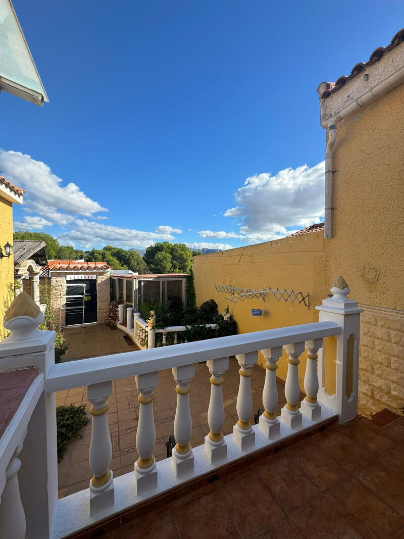 6 Cuarto Villa en venta