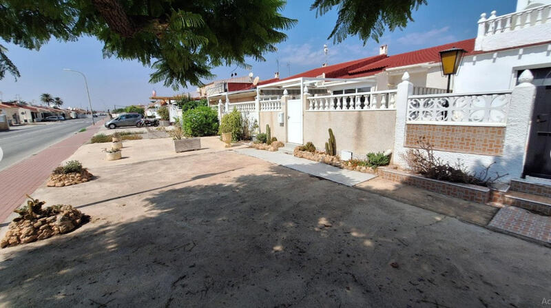 2 Cuarto Villa en venta