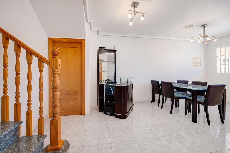 4 Cuarto Villa en venta