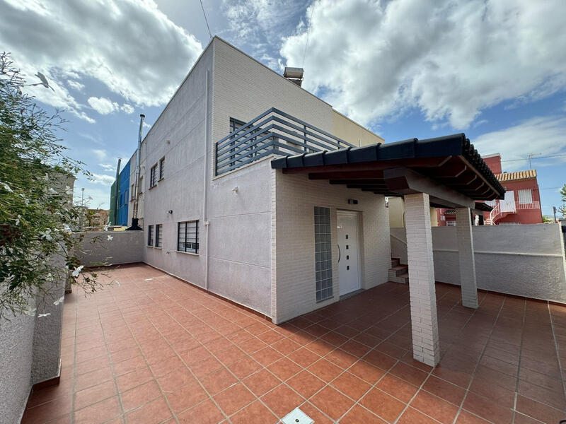 4 Cuarto Villa en venta