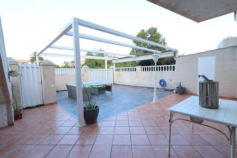 Villa en venta en Orihuela Costa, Alicante