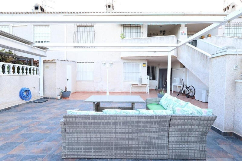 3 Cuarto Villa en venta