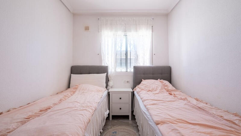 2 slaapkamer Appartement Te koop