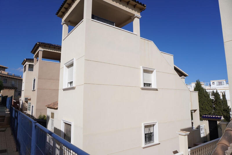 3 Cuarto Villa en venta