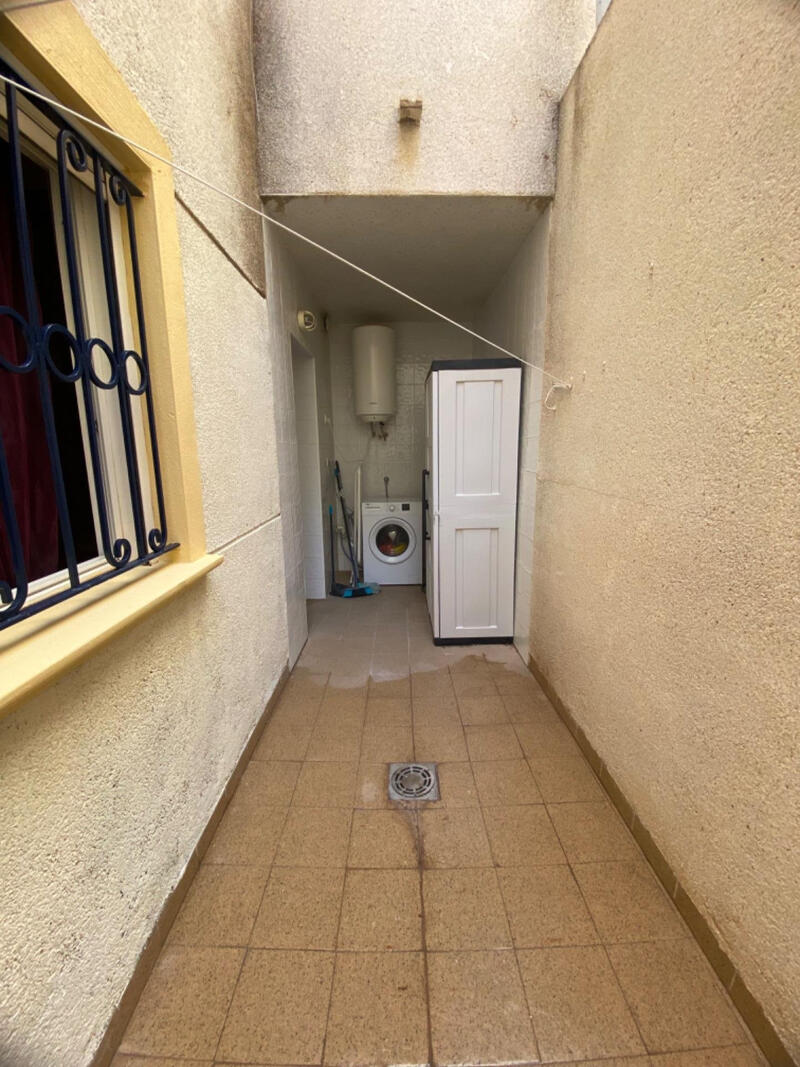 2 Cuarto Villa en venta