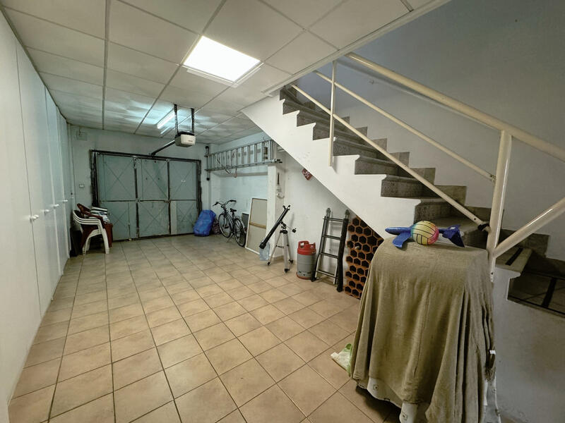 5 slaapkamer Gezinswoning Te koop