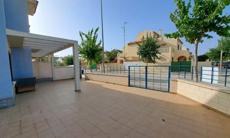 4 Cuarto Villa en venta