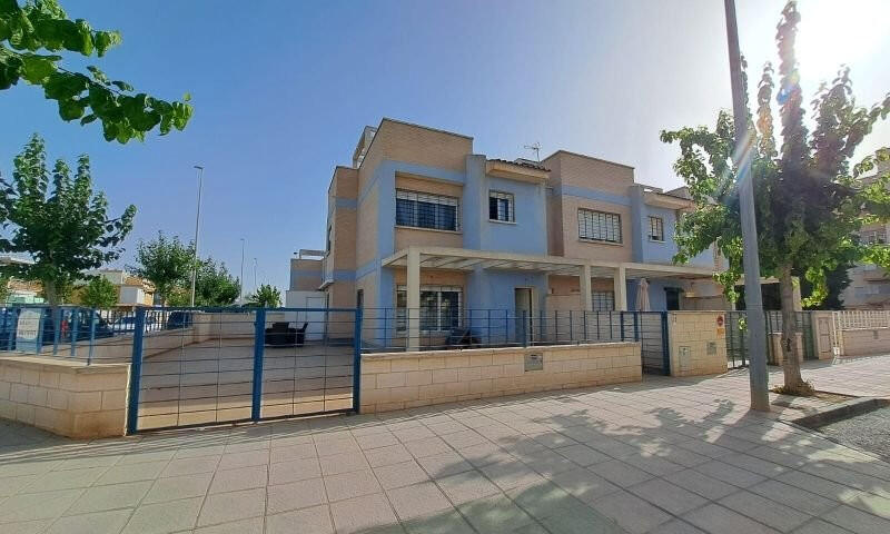 4 Cuarto Villa en venta