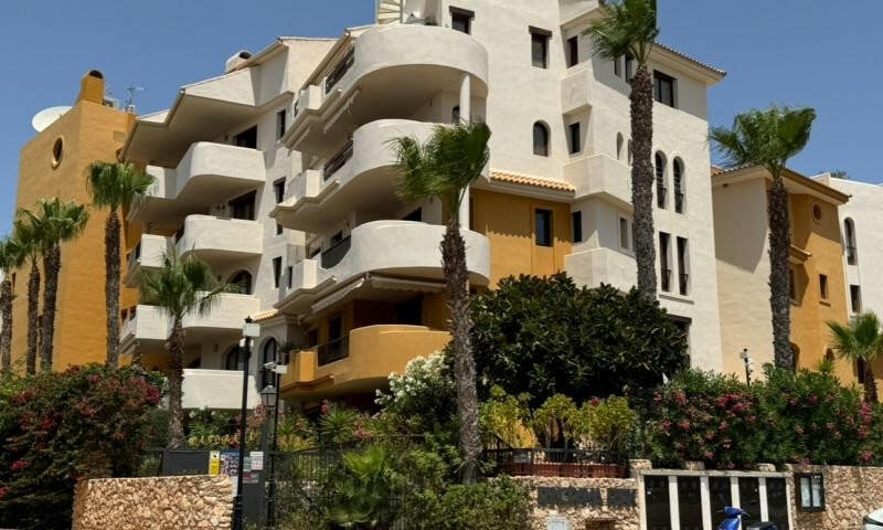 Apartamento en venta en Torrevieja, Alicante