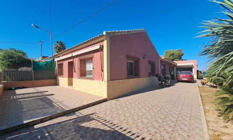 3 Schlafzimmer Landhaus zu verkaufen