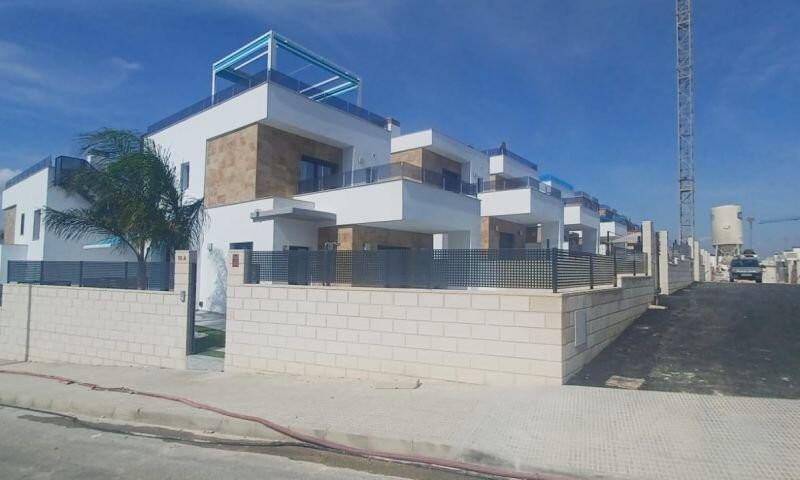 3 Cuarto Villa en venta