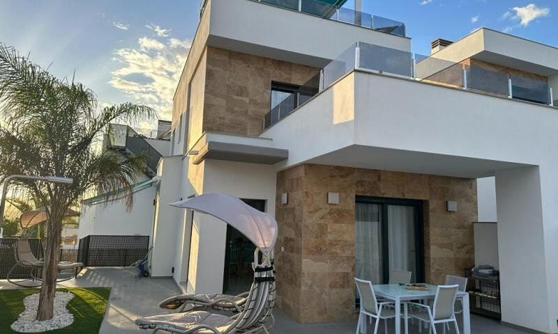 3 Cuarto Villa en venta